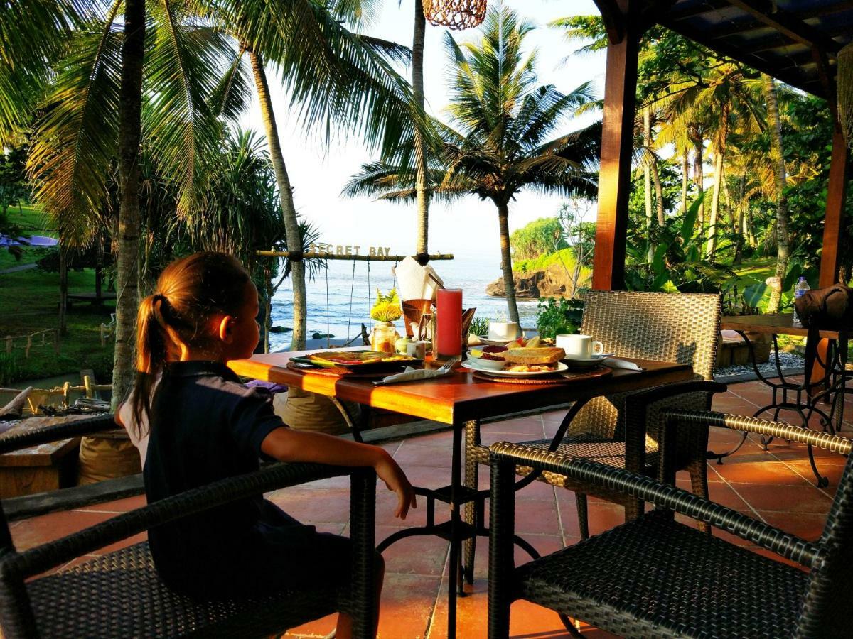 Gajah Mina Beach Resort Selemadeg  Exterior foto